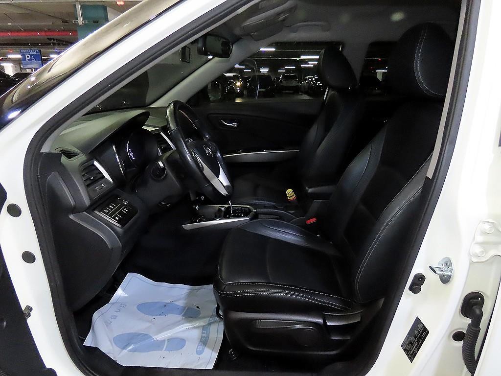 KG모빌리티(쌍용) 티볼리 디젤 2WD 1.6 LX 이미지 6