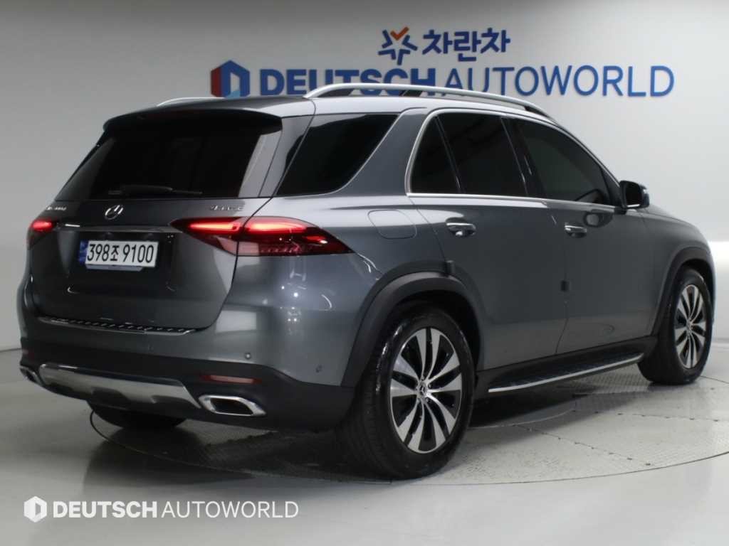 벤츠 GLE 클래스 GLE 클래스 W167 GLE 300d 4MATIC 이미지 2