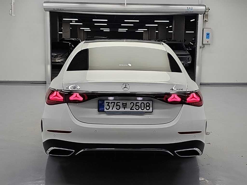 벤츠 E 클래스 E-클래스 W214 E300 4MATIC AMG Line 이미지 3