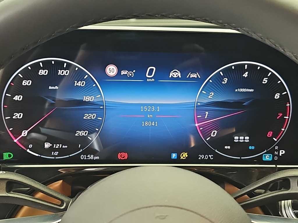 벤츠 E 클래스 E-클래스 W214 E300 4MATIC AMG Line 이미지 6