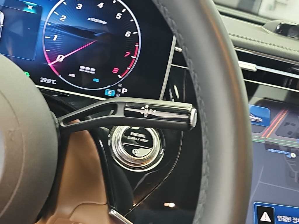 벤츠 E 클래스 E-클래스 W214 E300 4MATIC AMG Line 이미지 8