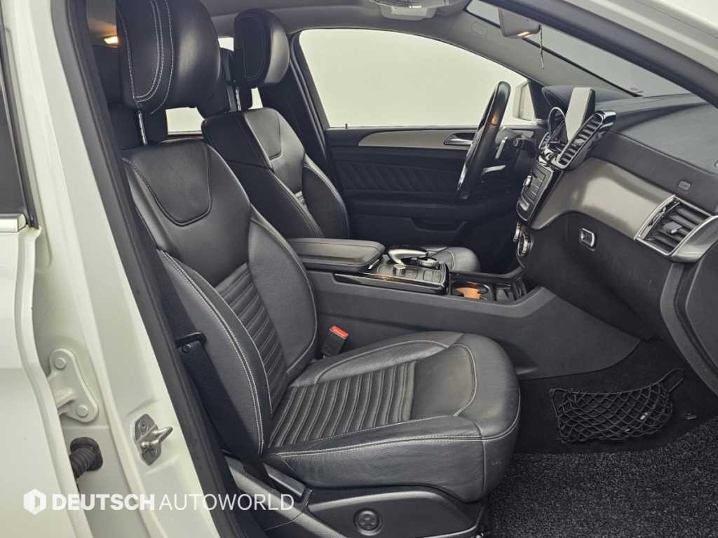 벤츠 GLE 클래스 GLE 클래스 W166 GLE 350 d 4MATIC 쿠페 이미지 10
