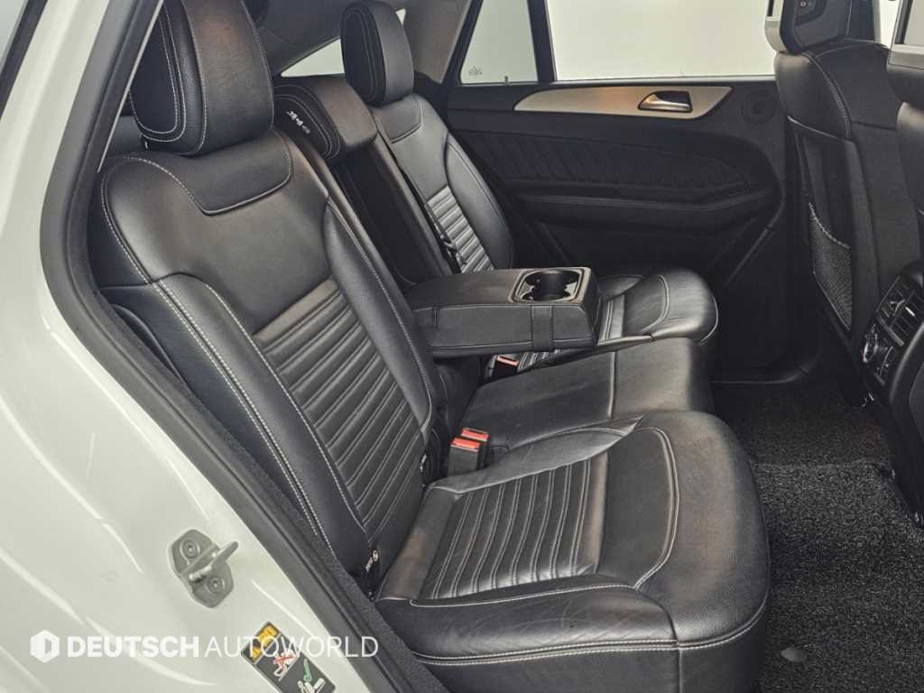 벤츠 GLE 클래스 GLE 클래스 W166 GLE 350 d 4MATIC 쿠페 이미지 12