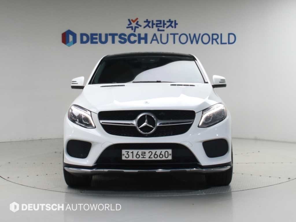 벤츠 GLE 클래스 GLE 클래스 W166 GLE 350 d 4MATIC 쿠페 이미지 3