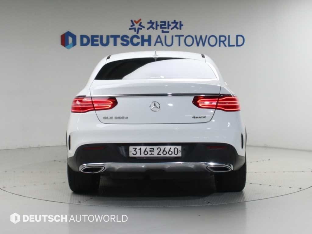 벤츠 GLE 클래스 GLE 클래스 W166 GLE 350 d 4MATIC 쿠페 이미지 4