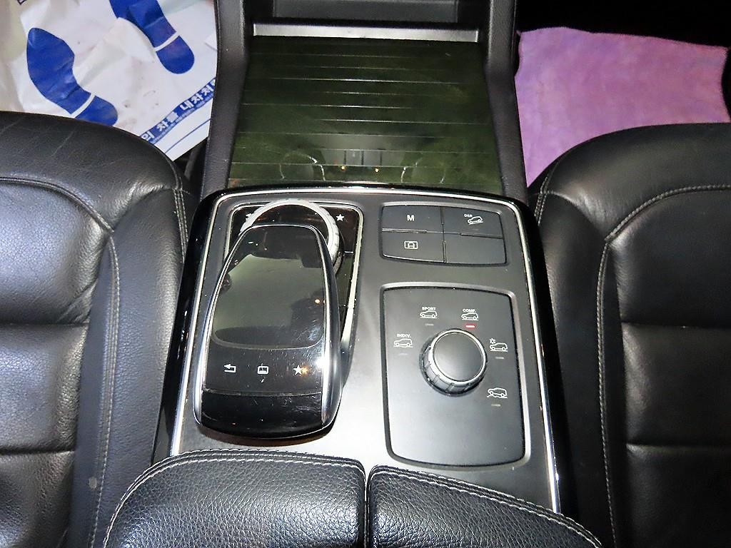 벤츠 GLE 클래스 GLE 클래스 W166 GLE 250 d 4MATIC 이미지 11