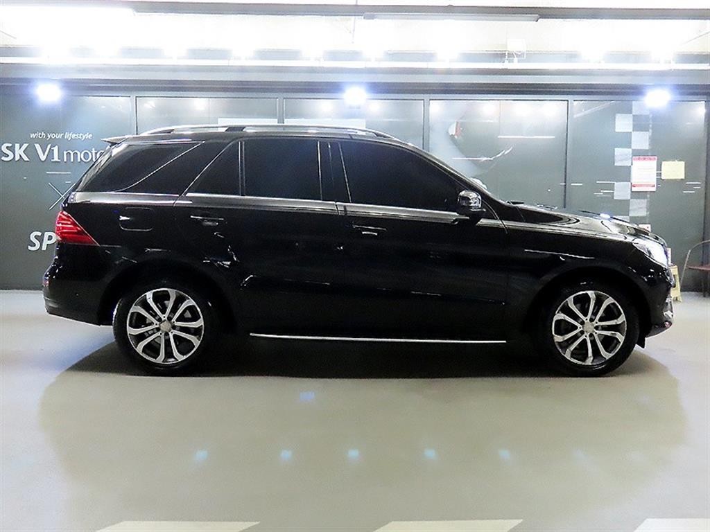 벤츠 GLE 클래스 GLE 클래스 W166 GLE 250 d 4MATIC 이미지 3