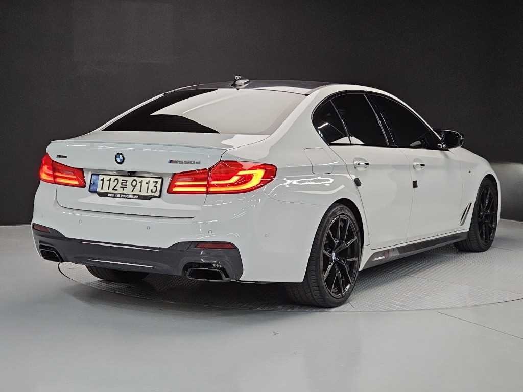 BMW 5시리즈 5시리즈 (G30) M550d xDrive 이미지 4