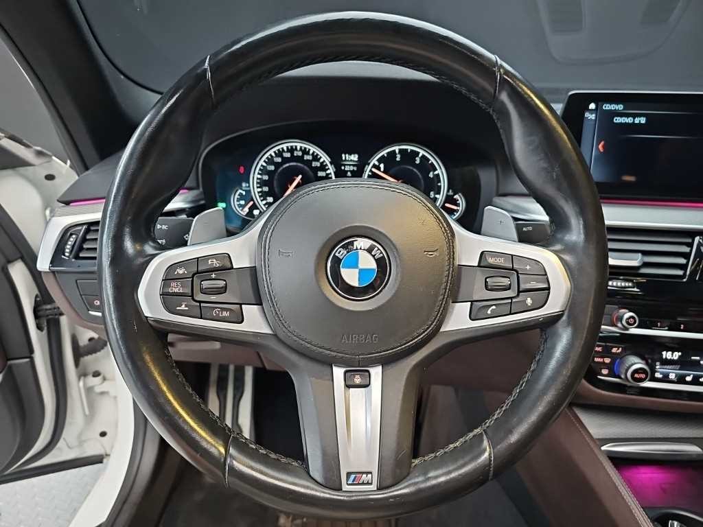 BMW 5시리즈 5시리즈 (G30) M550d xDrive 이미지 8