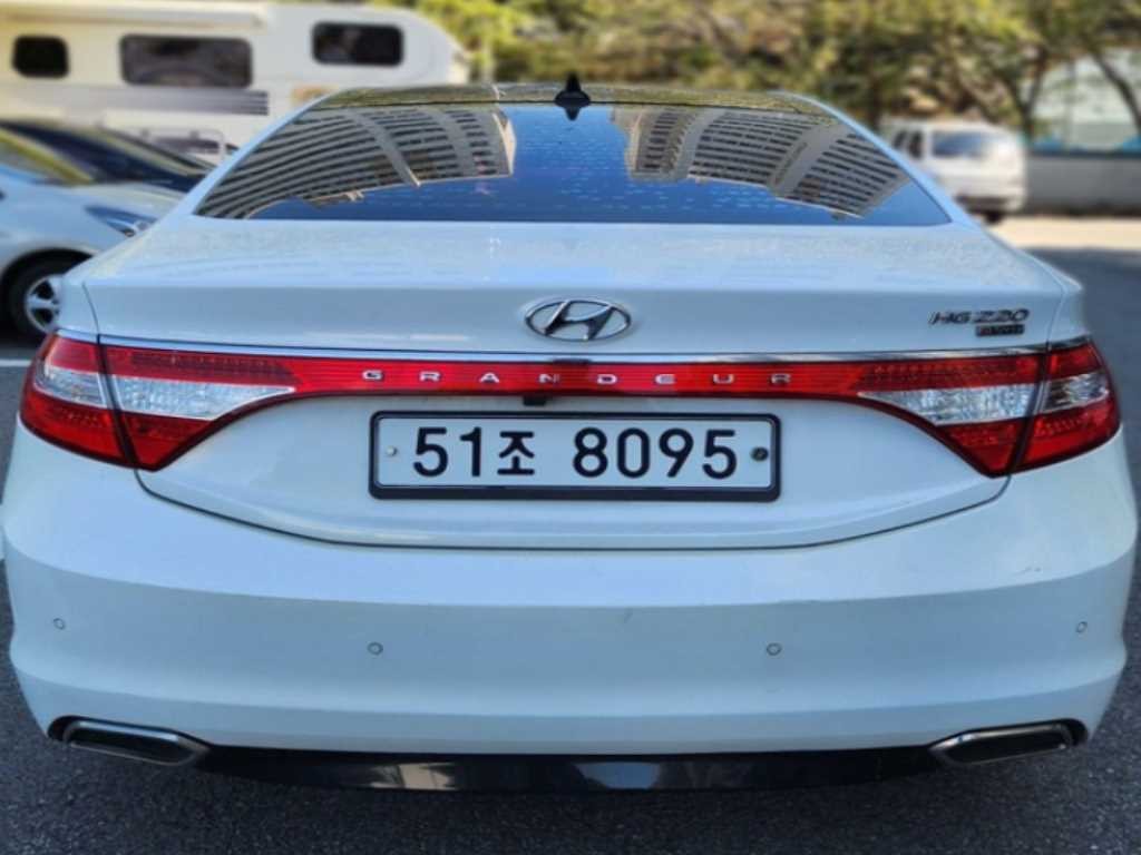 현대 그랜저 그랜저 HG HG220 PREMIUM 기본형 이미지 3