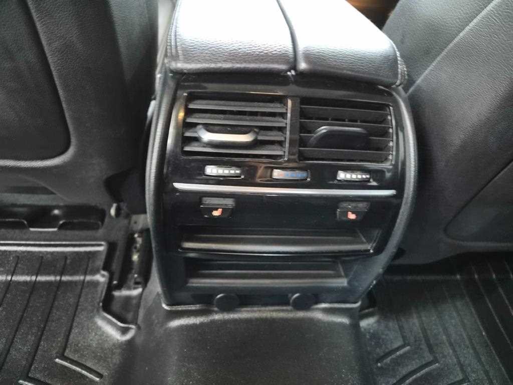 BMW 5시리즈 5시리즈 (G30) 520i 럭셔리 이미지 8