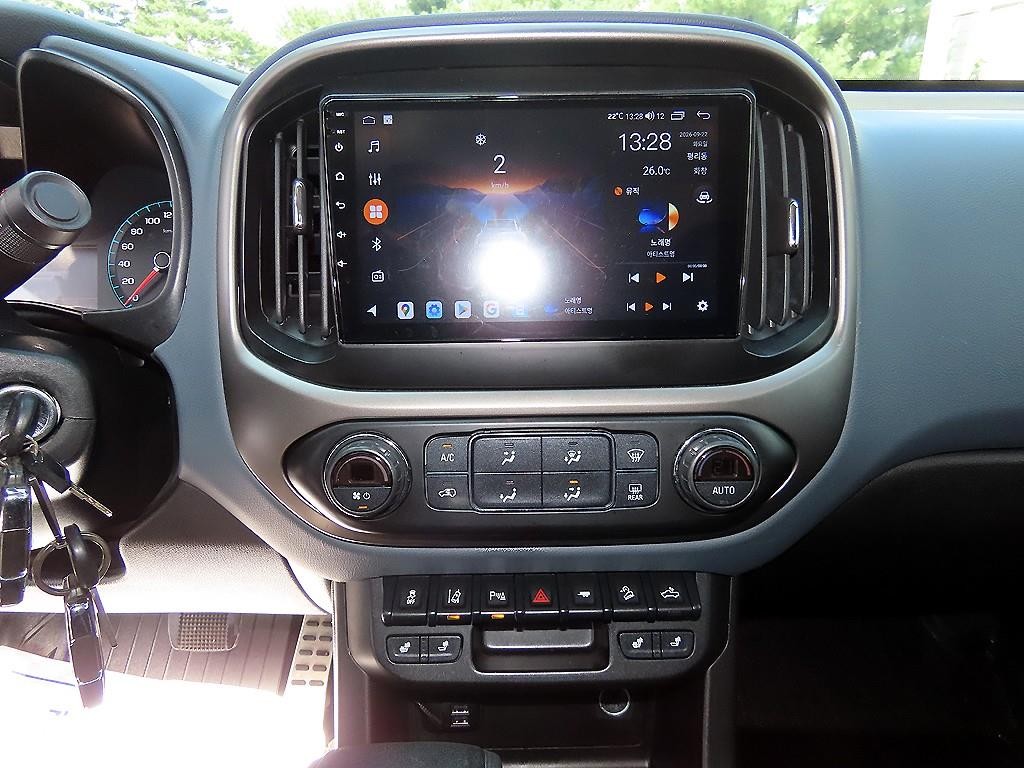 쉐보레 콜로라도 리얼 뉴 콜로라도 3.6 Z71-X 미드나잇 4WD 이미지 13