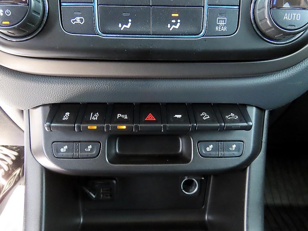 쉐보레 콜로라도 리얼 뉴 콜로라도 3.6 Z71-X 미드나잇 4WD 이미지 17