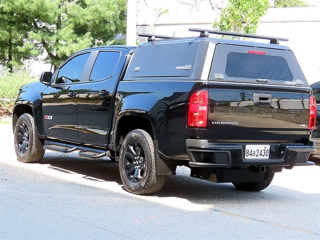 쉐보레 콜로라도 리얼 뉴 콜로라도 3.6 Z71-X 미드나잇 4WD 이미지 3