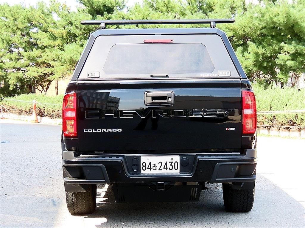 쉐보레 콜로라도 리얼 뉴 콜로라도 3.6 Z71-X 미드나잇 4WD 이미지 4