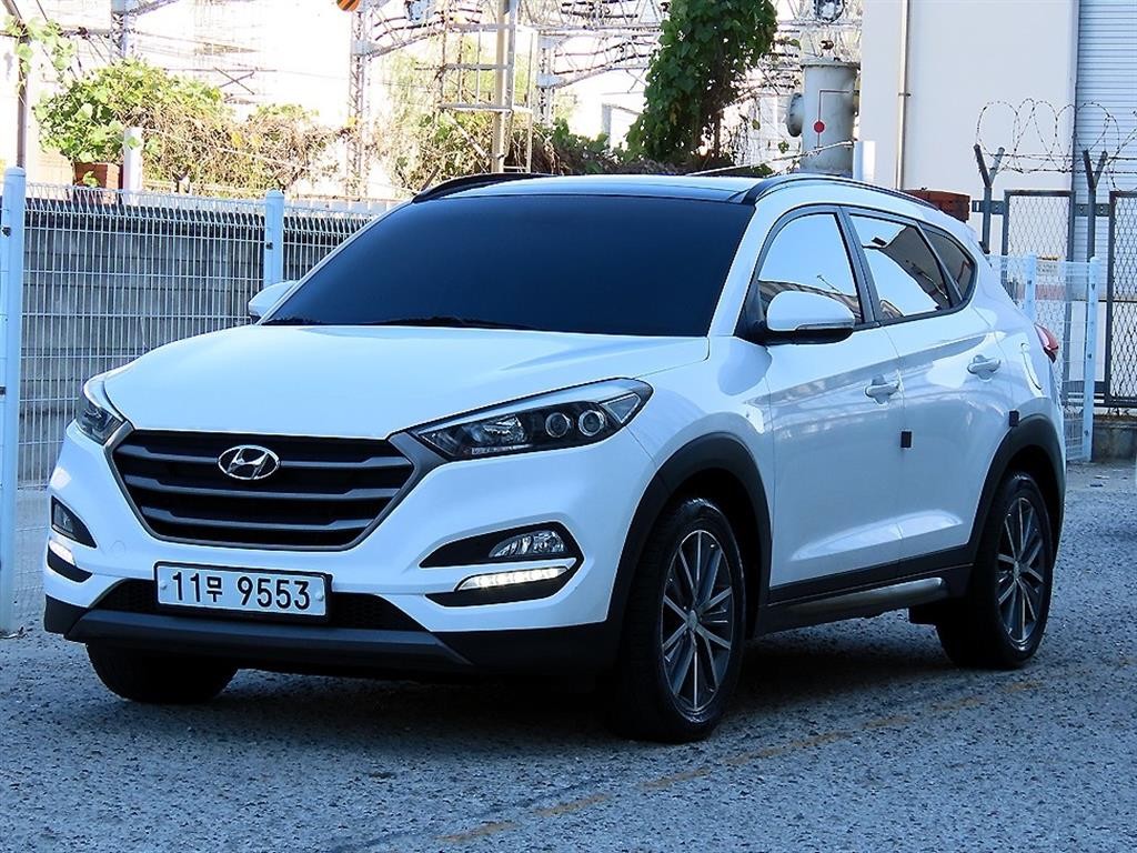 현대 투싼 올뉴투싼 디젤 1.7 2WD 모던 피버 이미지 2