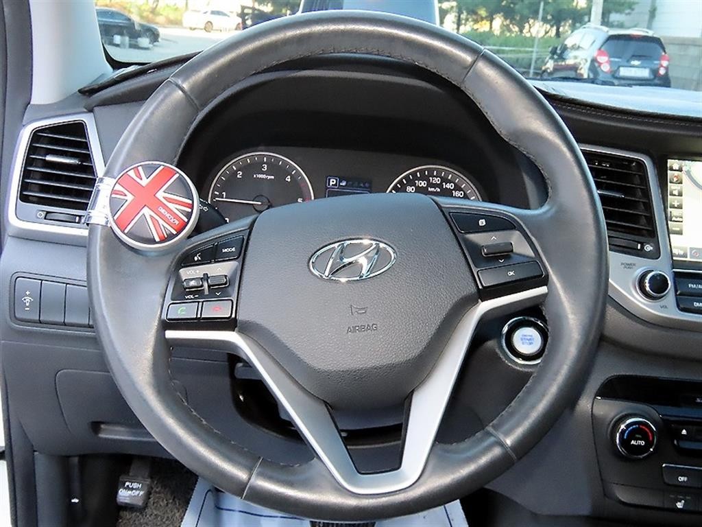 현대 투싼 올뉴투싼 디젤 1.7 2WD 모던 피버 이미지 8
