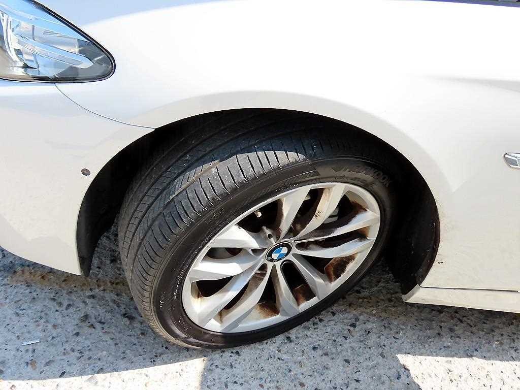 BMW 5시리즈 5시리즈 (F10) 528i xDrive M 에어로 다이나믹 이미지 20