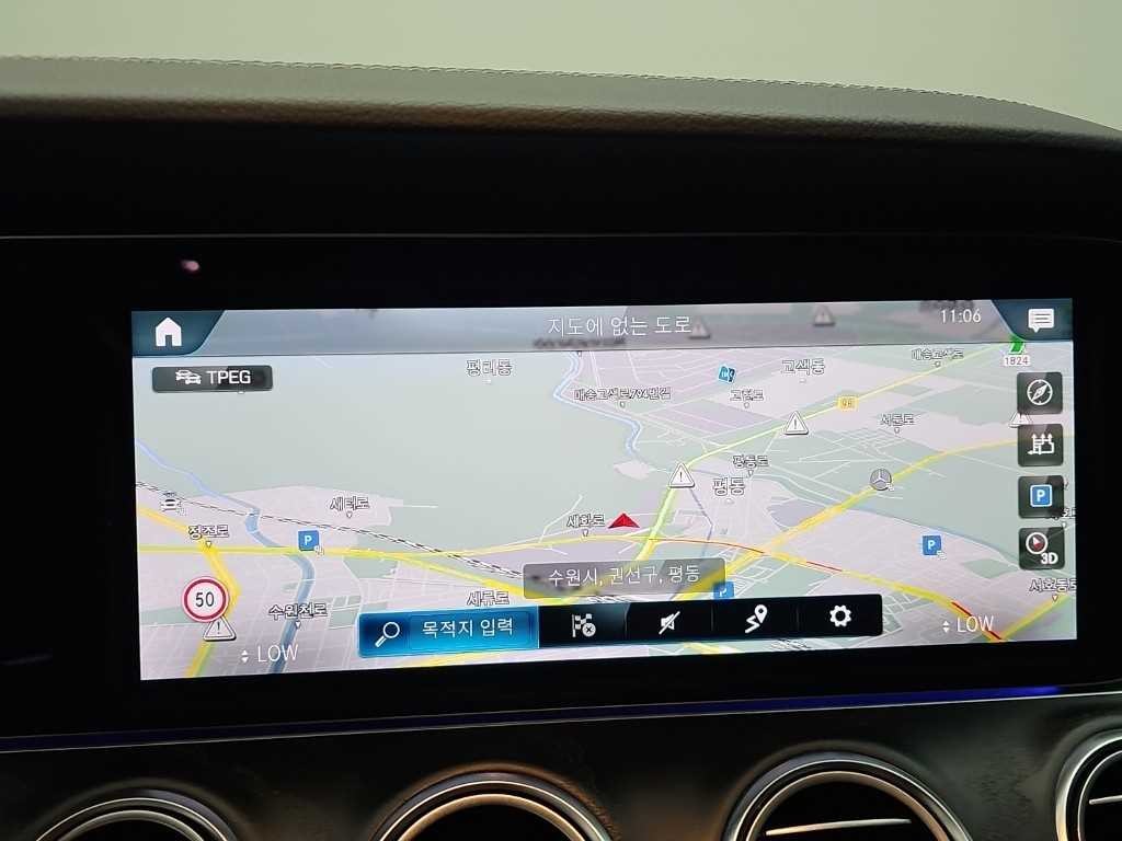 벤츠 E 클래스 E-클래스 W213 E220d 4MATIC AMG라인 이미지 15