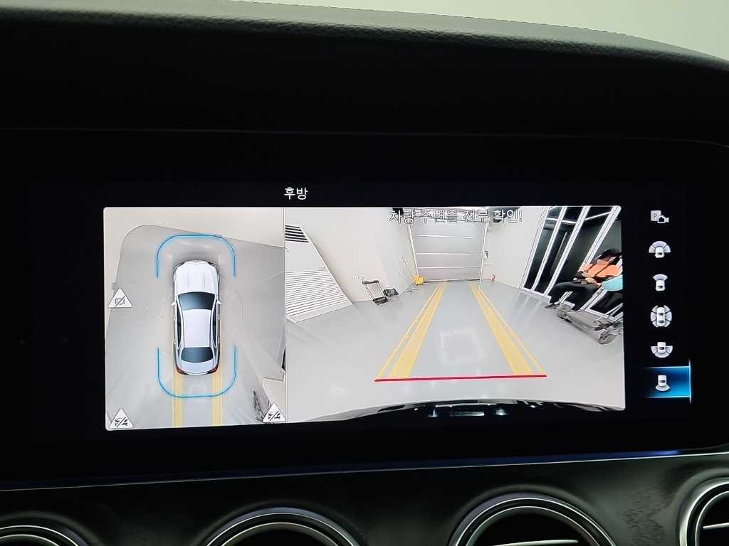 벤츠 E 클래스 E-클래스 W213 E220d 4MATIC AMG라인 이미지 16