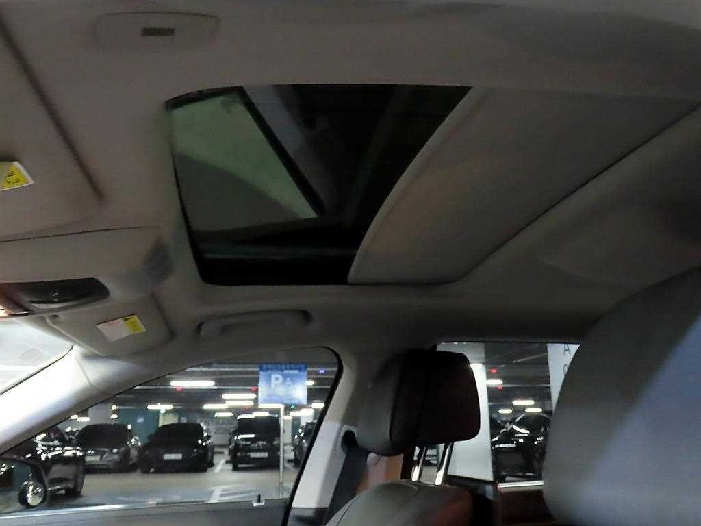 BMW 7시리즈 7시리즈 (F01) 750 Li xDrive 이미지 17