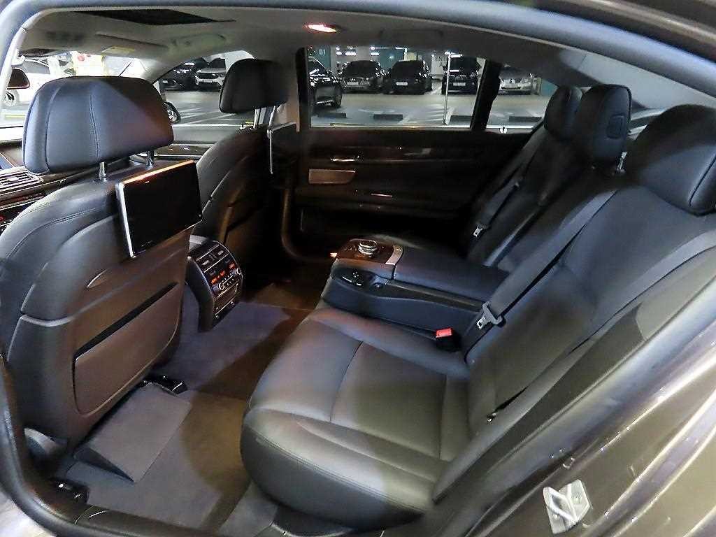 BMW 7시리즈 7시리즈 (F01) 750 Li xDrive 이미지 7