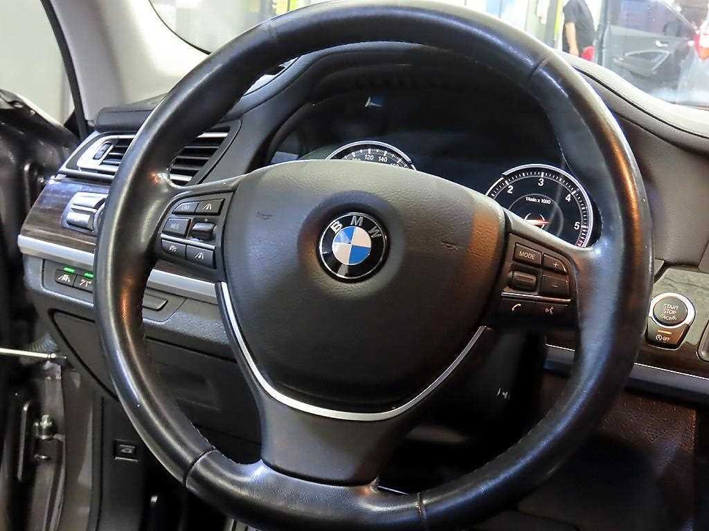 BMW 7시리즈 7시리즈 (F01) 750 Li xDrive 이미지 8
