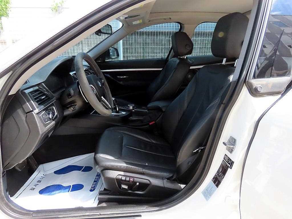 BMW 그란투리스모 3시리즈 GT (F34) GT 320D 럭셔리 이미지 5