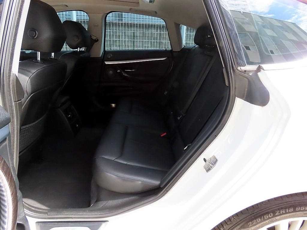 BMW 그란투리스모 3시리즈 GT (F34) GT 320D 럭셔리 이미지 6