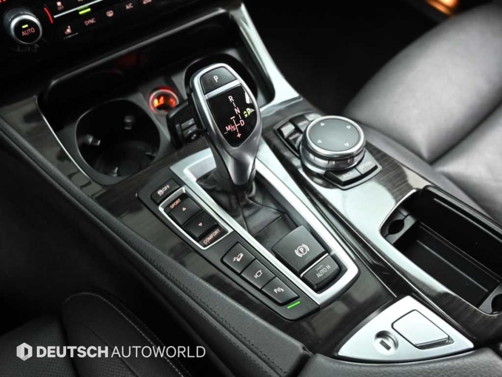 BMW 5시리즈 5시리즈 (F10) 528i xDrive 이미지 9