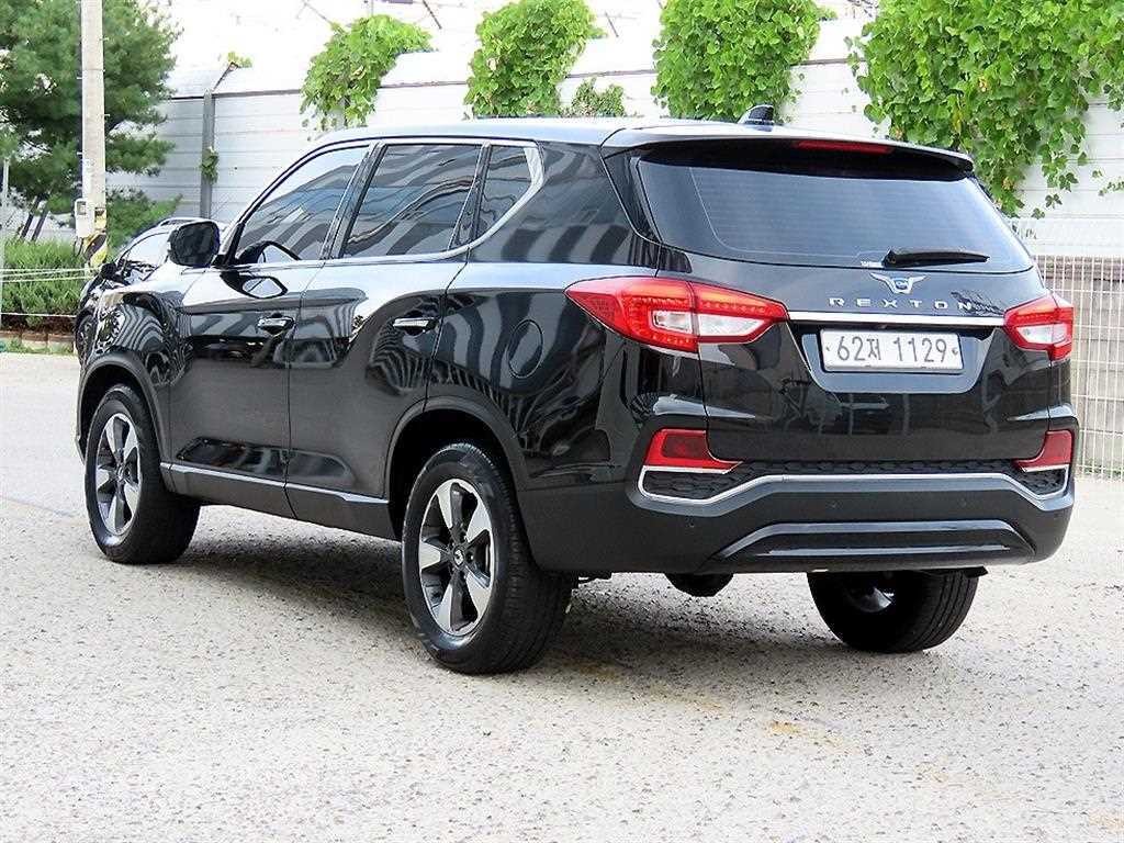 KG모빌리티(쌍용) 렉스턴 G4렉스턴 디젤 2.2 2WD 럭셔리 이미지 3