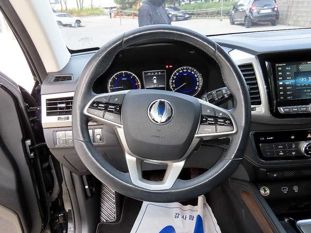 KG모빌리티(쌍용) 렉스턴 G4렉스턴 디젤 2.2 2WD 럭셔리 이미지 8