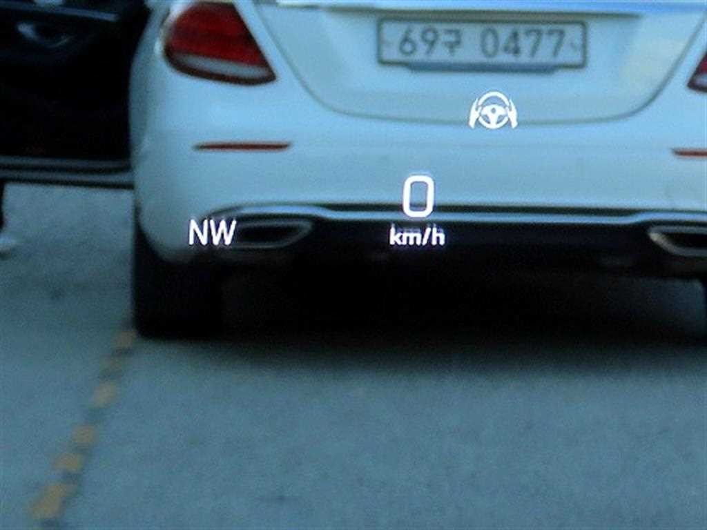 벤츠 E 클래스 E-클래스 W213 E400 4MATIC 쿠페 이미지 10