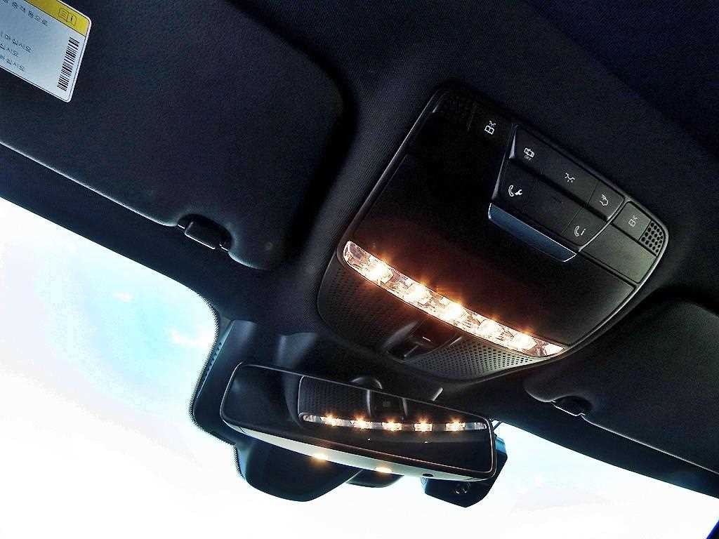 벤츠 E 클래스 E-클래스 W213 E400 4MATIC 쿠페 이미지 15