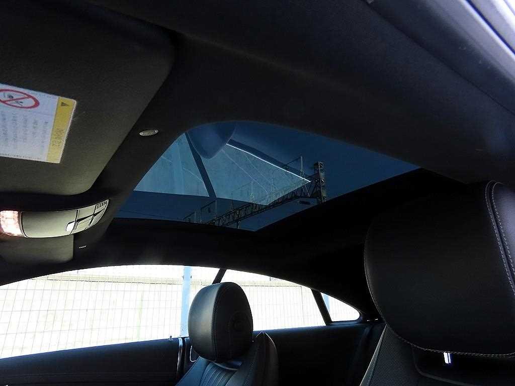 벤츠 E 클래스 E-클래스 W213 E400 4MATIC 쿠페 이미지 17