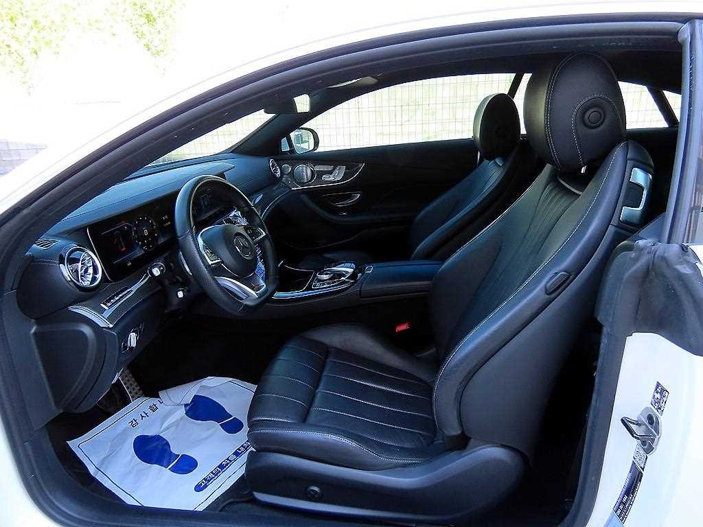 벤츠 E 클래스 E-클래스 W213 E400 4MATIC 쿠페 이미지 5