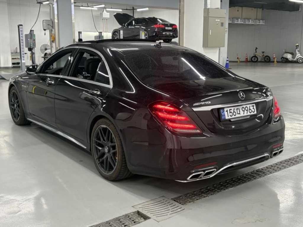 벤츠 S 클래스 S클래스-W222 S 63 AMG 4MATIC + 퍼포먼스 에디션 이미지 4