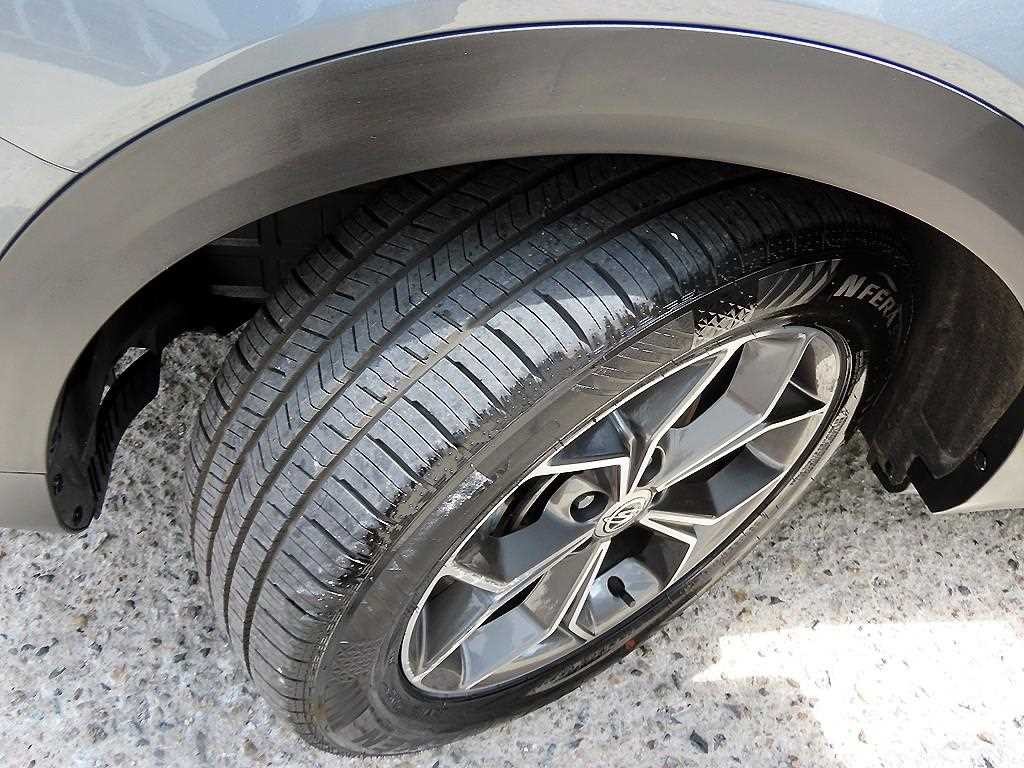 KG모빌리티(쌍용) 코란도 뷰티풀코란도 2WD 가솔린 1.5 C7 이미지 20