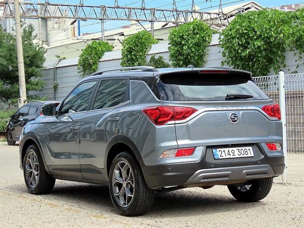 KG모빌리티(쌍용) 코란도 뷰티풀코란도 2WD 가솔린 1.5 C7 이미지 3