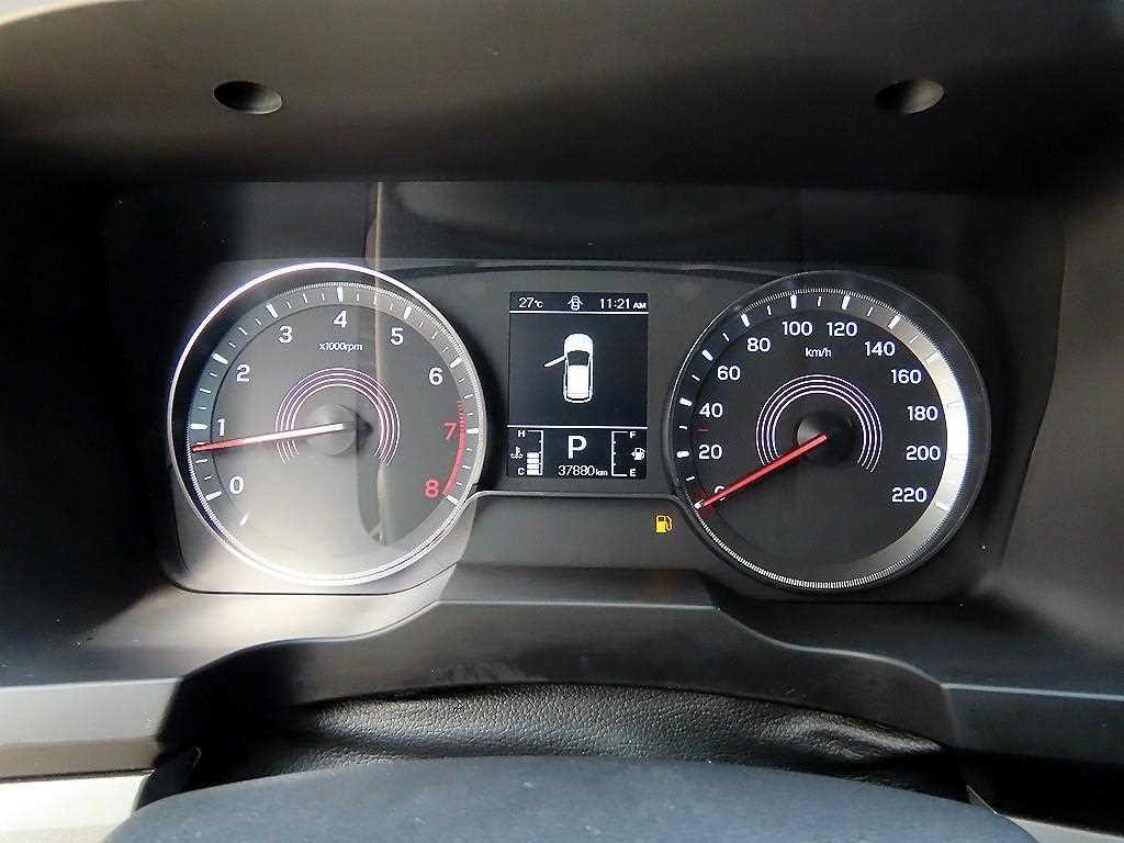 KG모빌리티(쌍용) 코란도 뷰티풀코란도 2WD 가솔린 1.5 C7 이미지 9