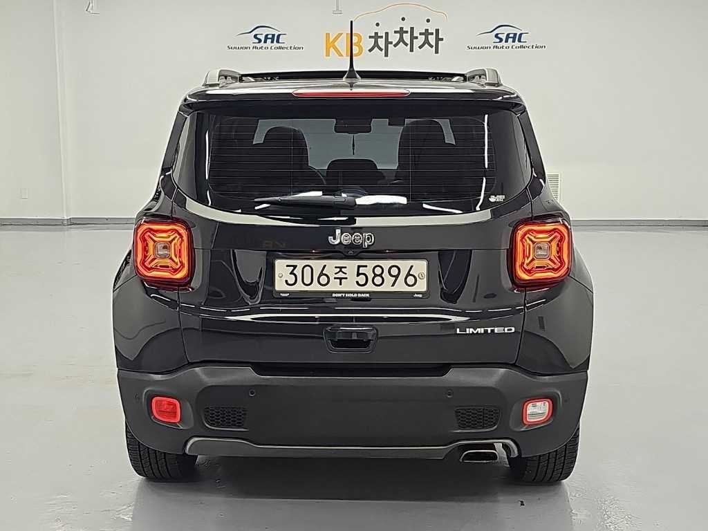 지프 레니게이드 2.4 리미티드 이미지 3