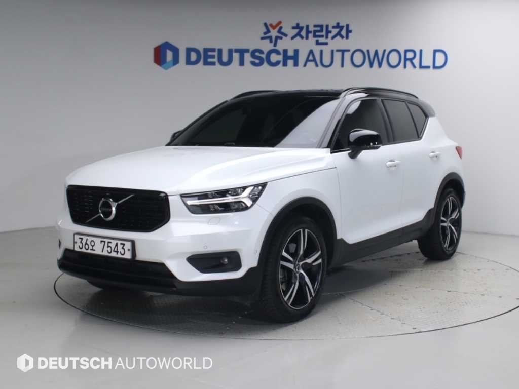 볼보 XC40 T4 4WD R-디자인 이미지 1