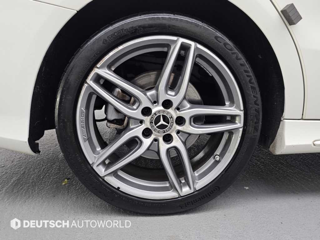 벤츠 CLA 클래스 CLA클래스 CLA 220 AMG LINE 이미지 5