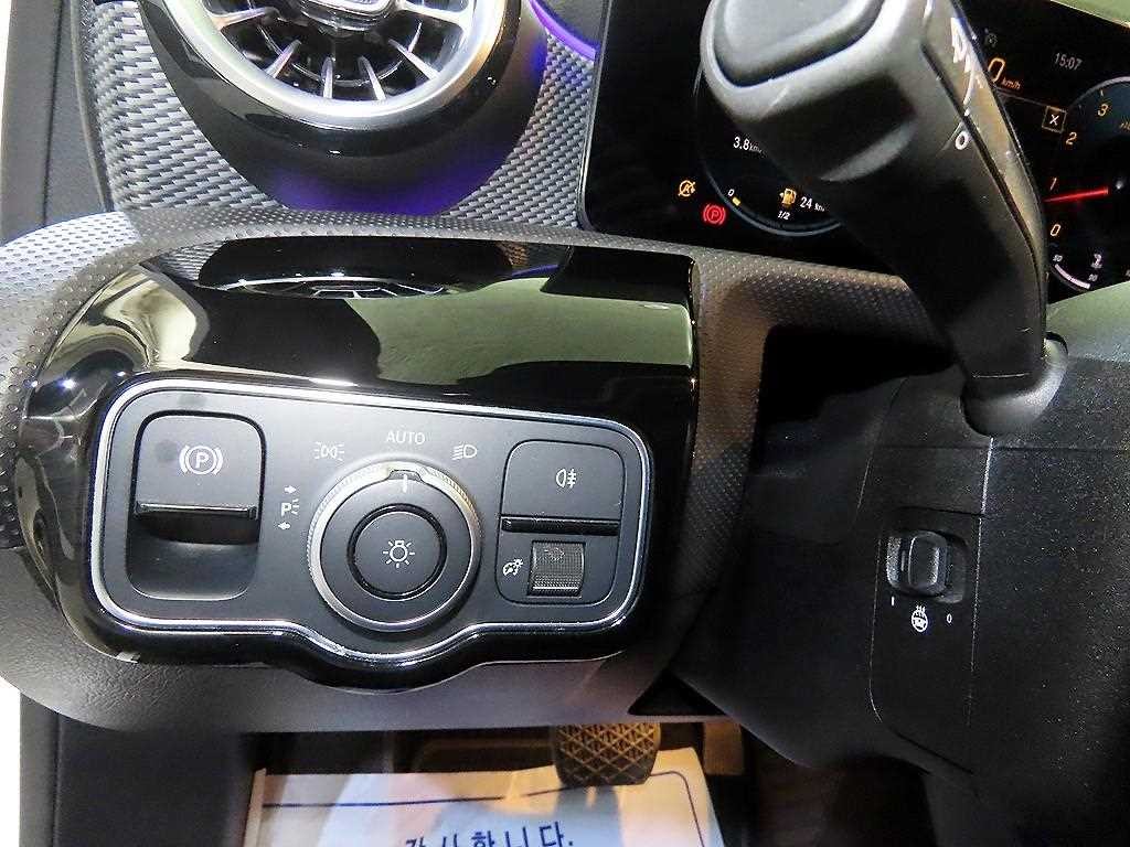 벤츠 A 클래스 A클래스 W177 A220 세단 이미지 15