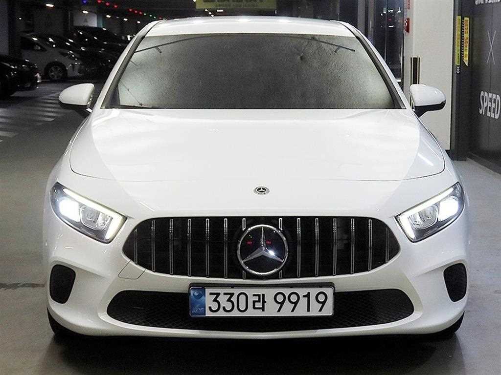 벤츠 A 클래스 A클래스 W177 A220 세단 이미지 2