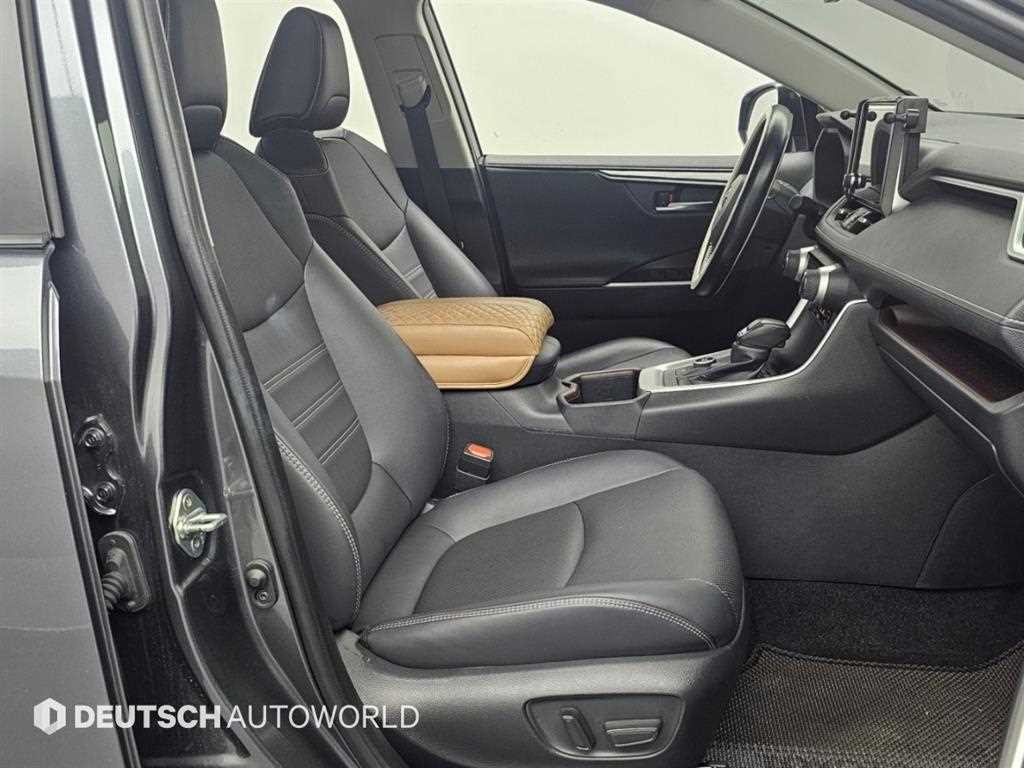 토요타 라브4 RAV4(5세대) 2.5 4WD 하이브리드 LTD 이미지 10