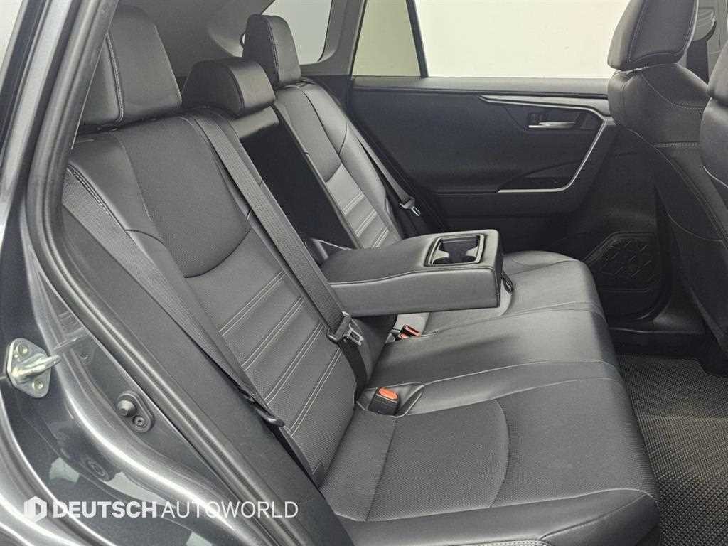 토요타 라브4 RAV4(5세대) 2.5 4WD 하이브리드 LTD 이미지 12