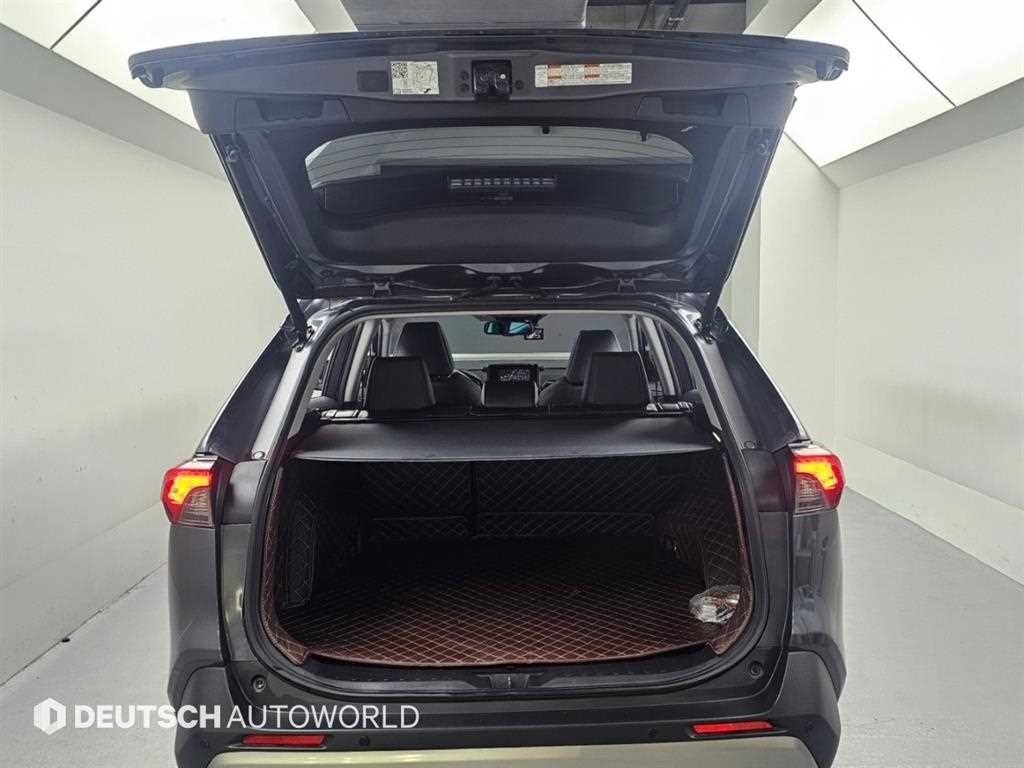 토요타 라브4 RAV4(5세대) 2.5 4WD 하이브리드 LTD 이미지 19