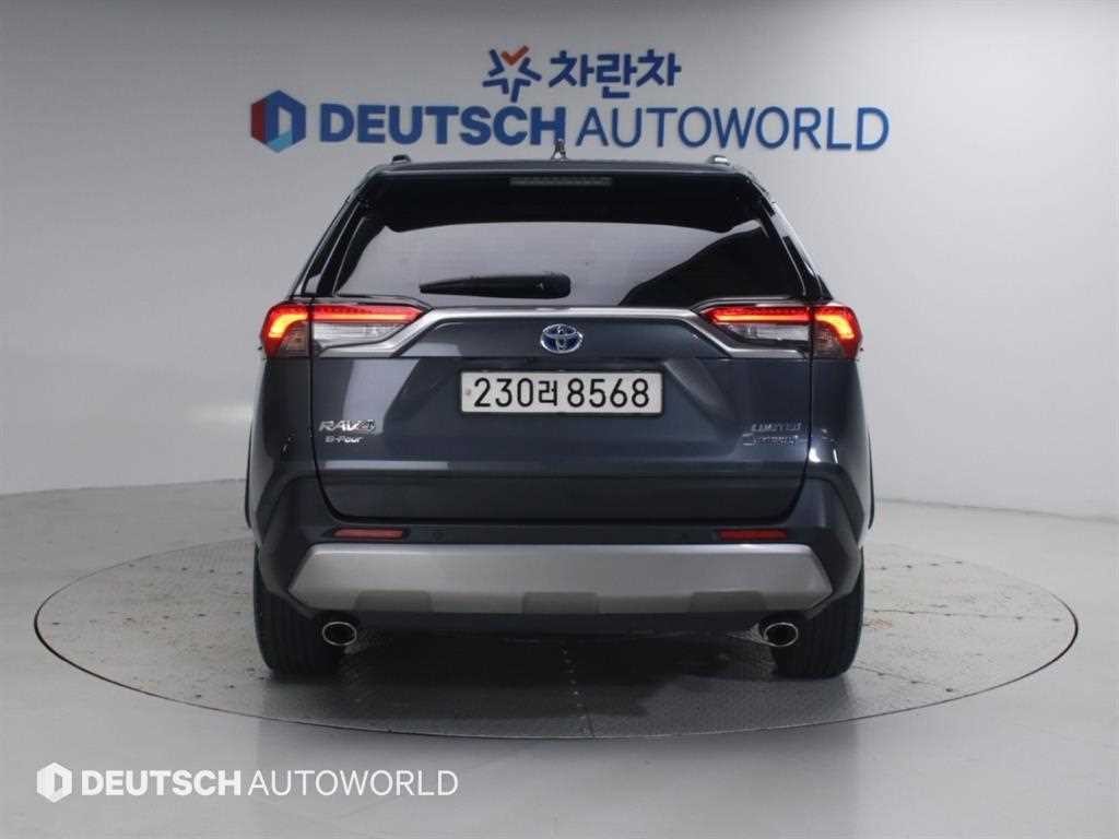 토요타 라브4 RAV4(5세대) 2.5 4WD 하이브리드 LTD 이미지 4