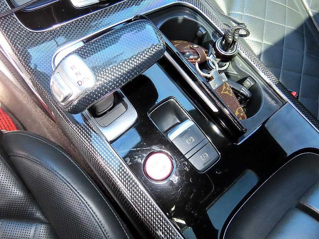 아우디 S8 4.0 TFSI 콰트로 이미지 11